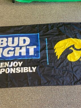Bud Light Black & Blue Iowa Hawkeyes Wall Flag